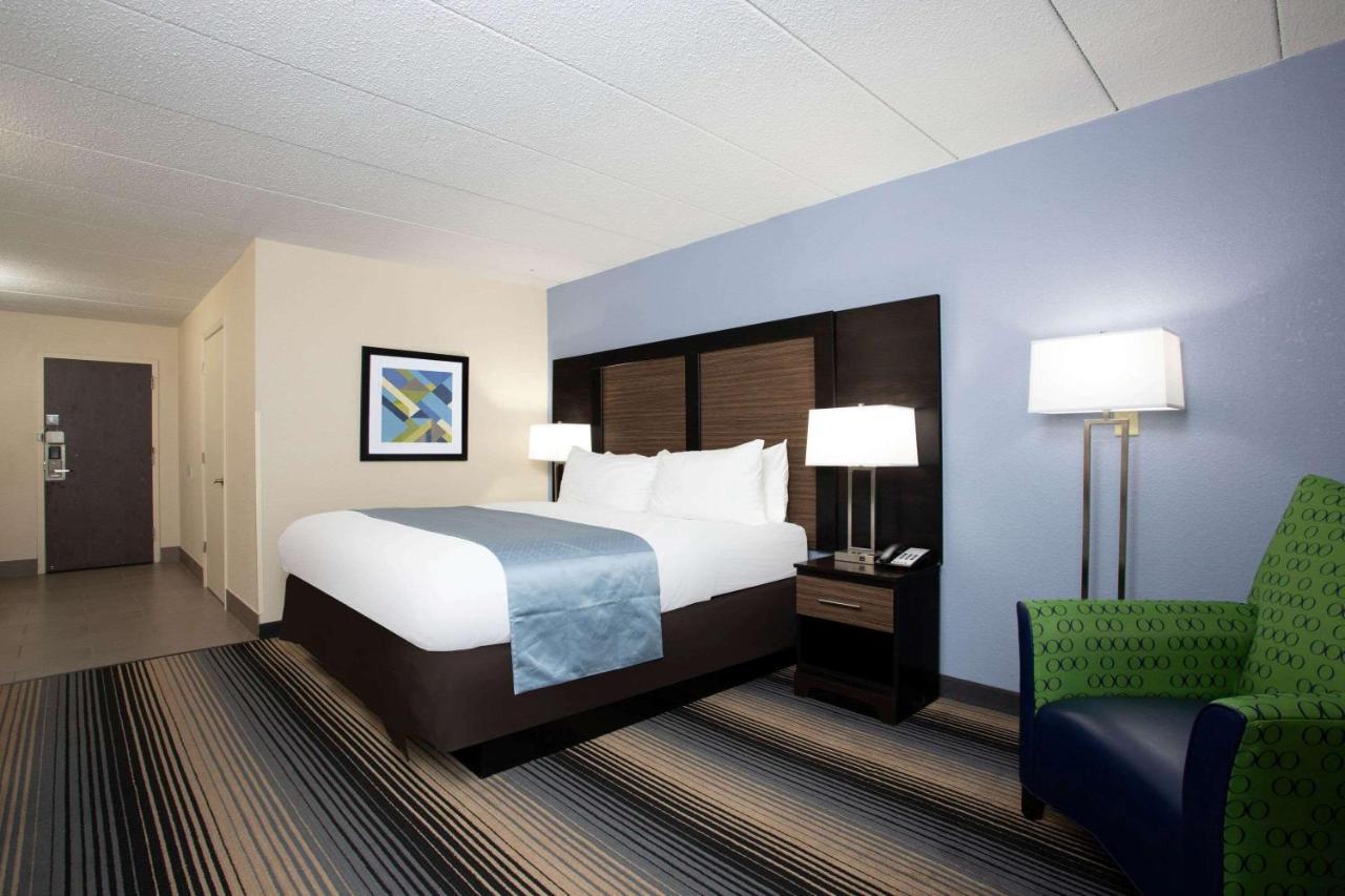 Wingate By Wyndham Bloomington Hotel Eksteriør billede